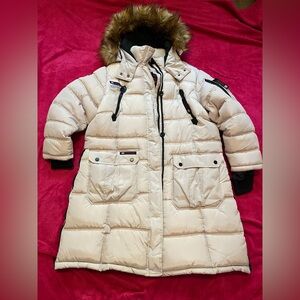 Women’s Parka 
Canada Weather Gear size 2X